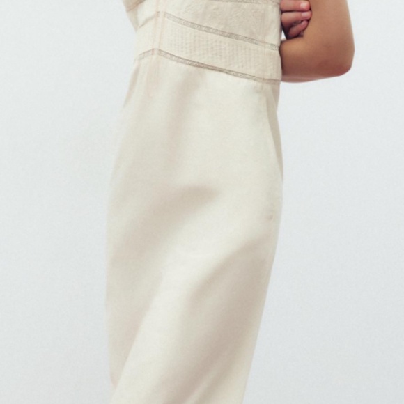 NWT LACE BOW MIDI DRESS - Picture 2 of 3